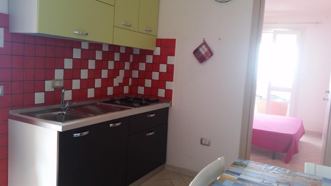 Casa Vacanze "La Caldosa" Badesi Exterior foto