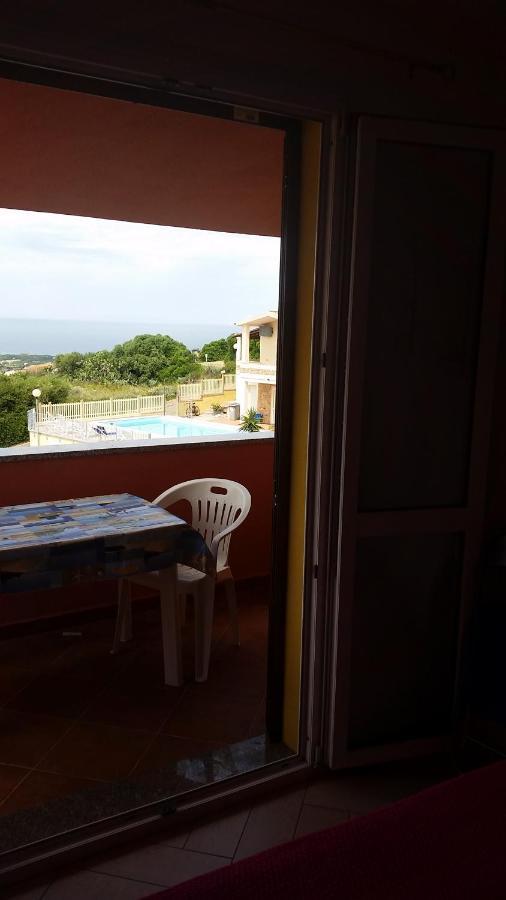 Casa Vacanze "La Caldosa" Badesi Exterior foto