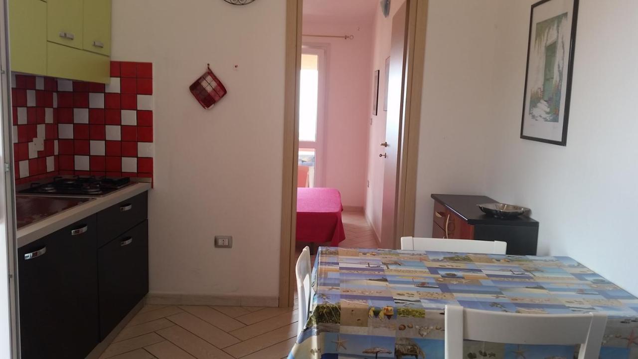 Casa Vacanze "La Caldosa" Badesi Exterior foto