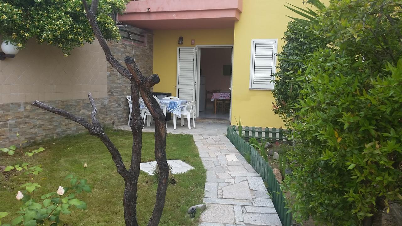 Casa Vacanze "La Caldosa" Badesi Exterior foto