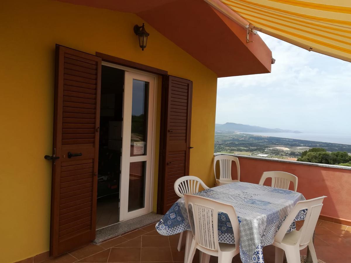 Casa Vacanze "La Caldosa" Badesi Exterior foto